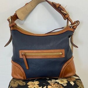 Dooney & Bourke Pebbled Leather Shoulder Bag Excellent